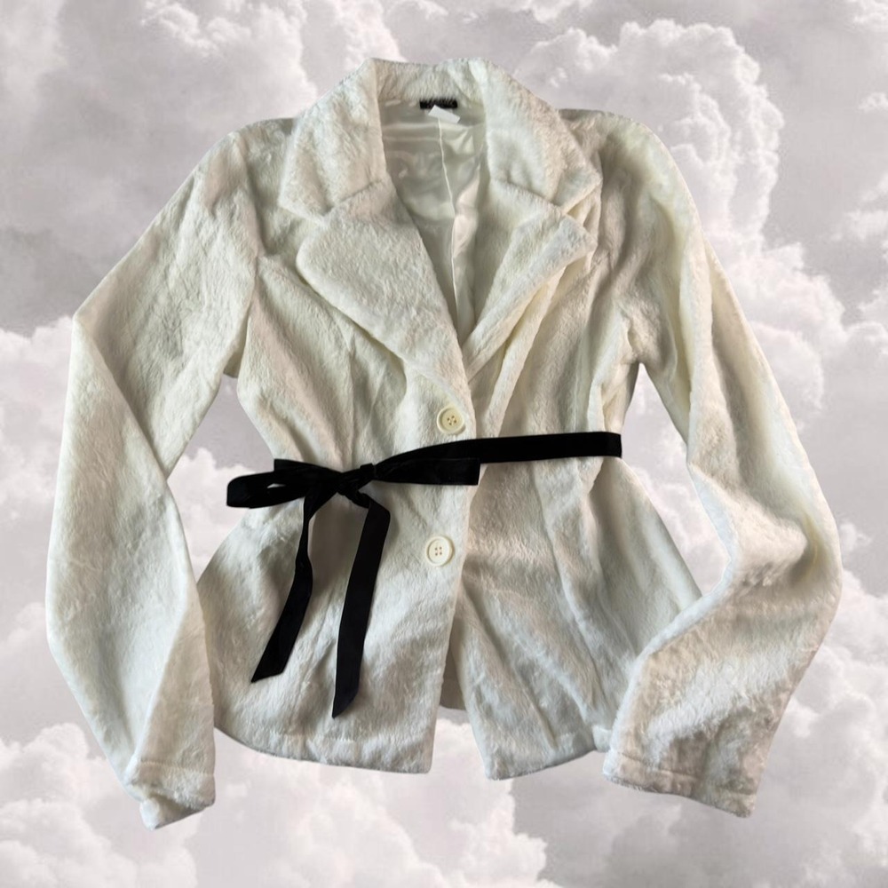 Y2K faux fur white blazer with black belt deadstock 2000s size medium